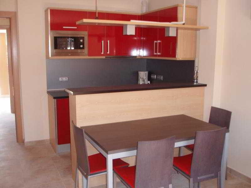 Bardon Aparthotel Castelldefels